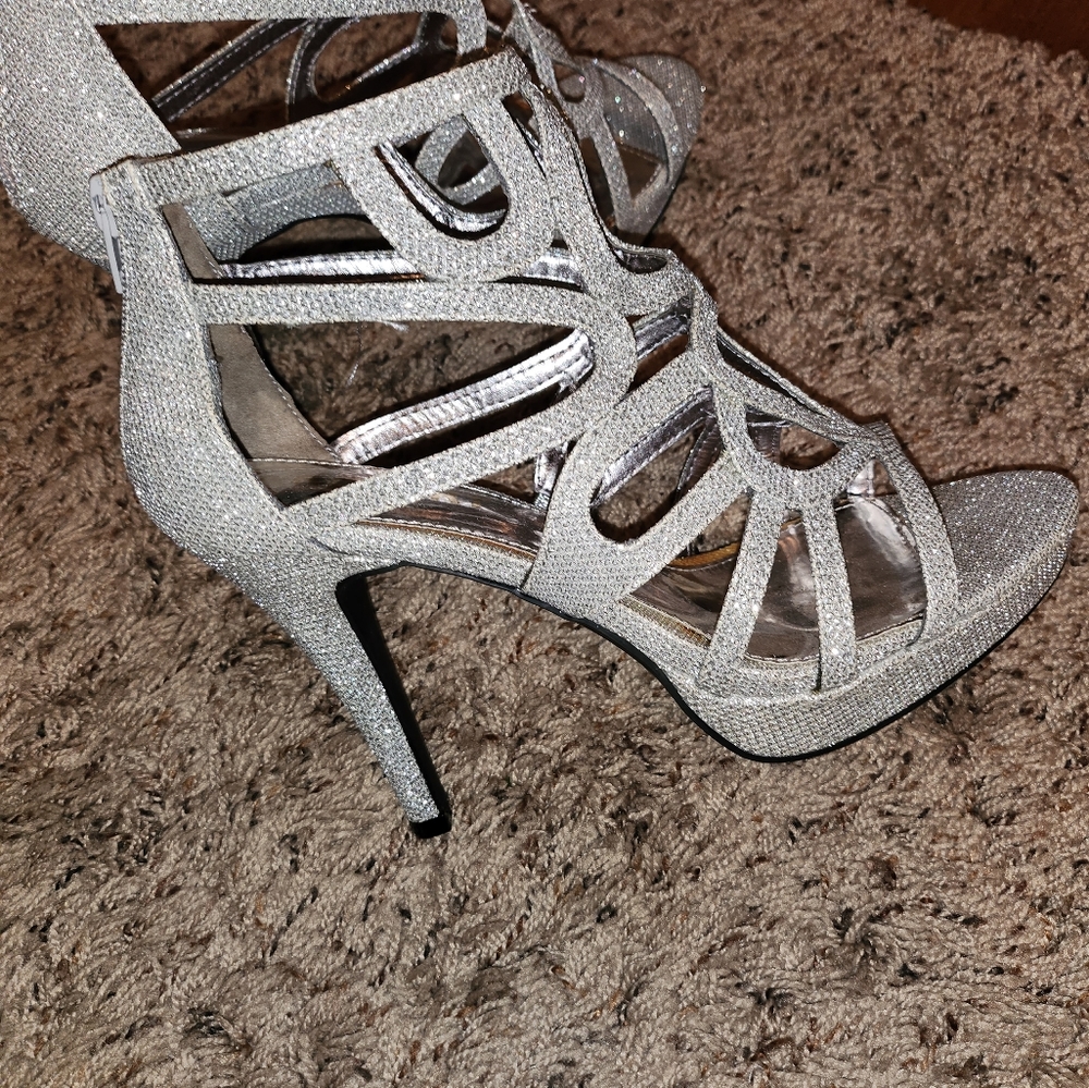 Dress silver stiletto shoes